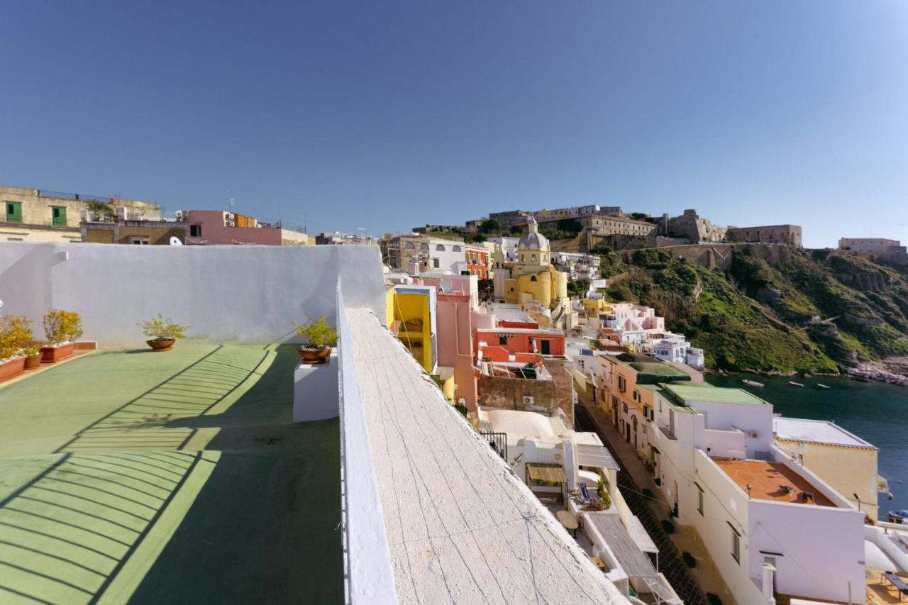Torretta Corricella- Punta Serra Procida Kültér fotó