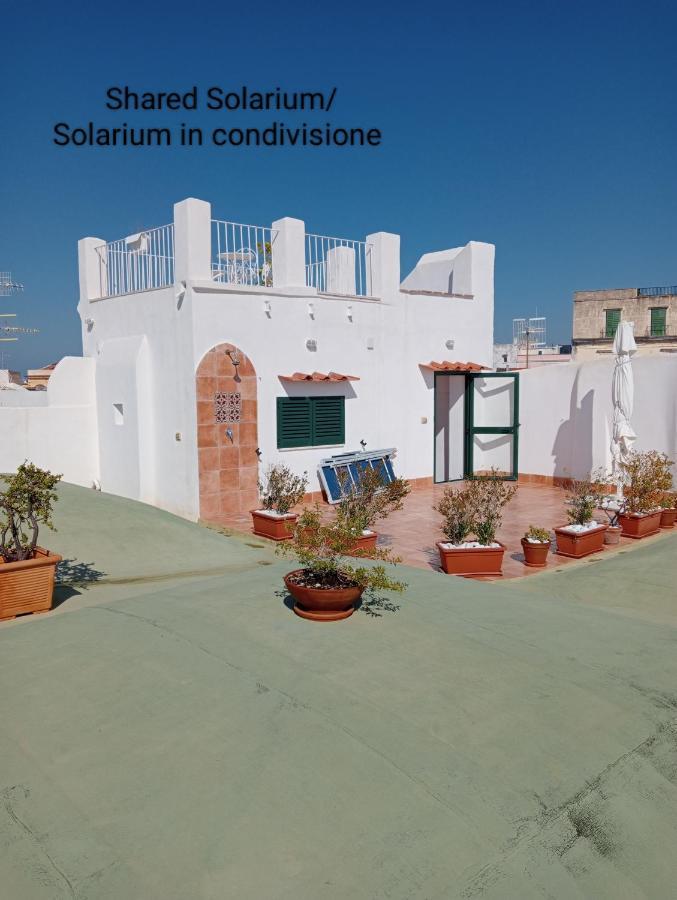 Torretta Corricella- Punta Serra Procida Kültér fotó